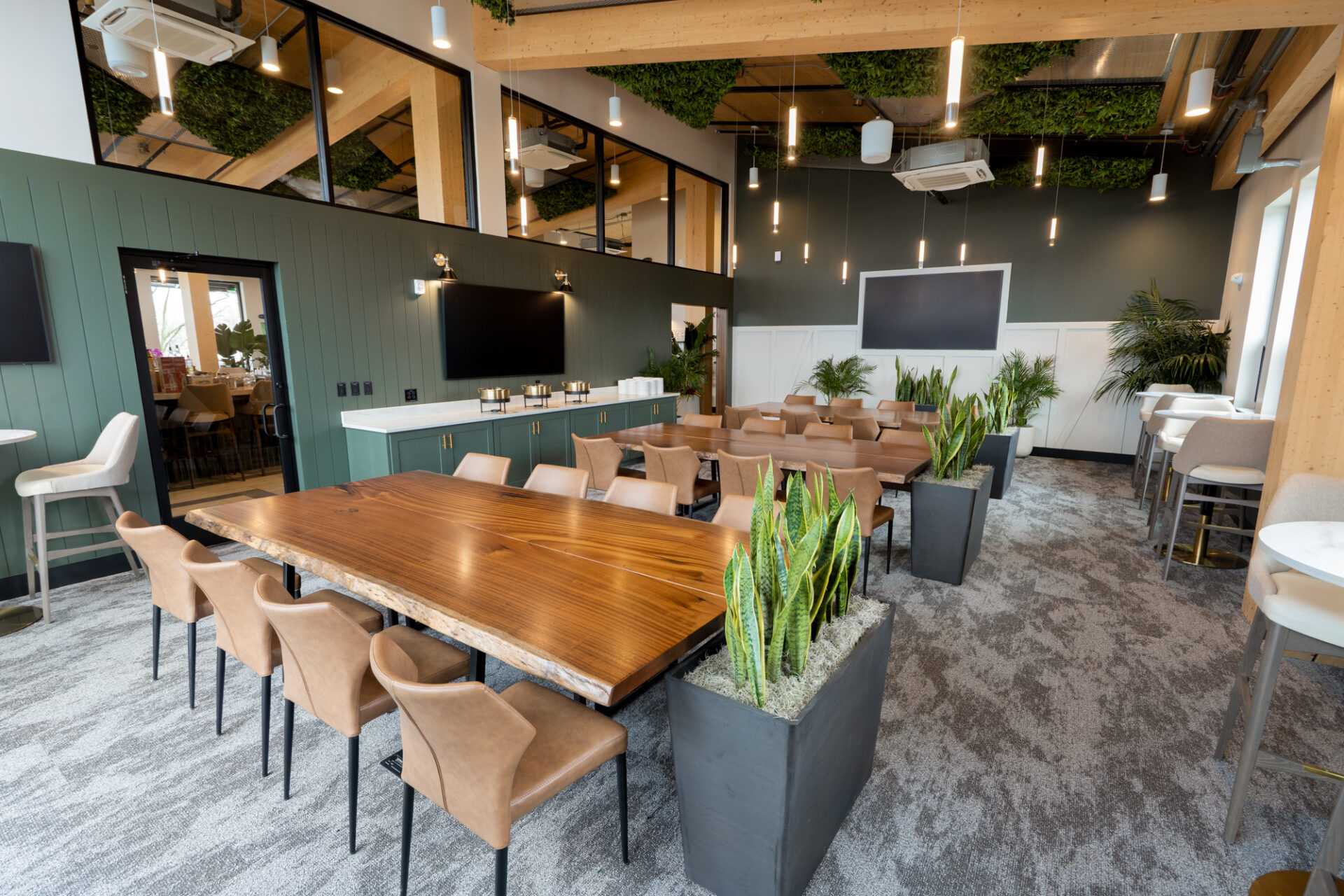 Lani Sky Room 1 web corporate retreat venue,event space columbus ohio,corporate event space rental,offsite meeting space,team building event space